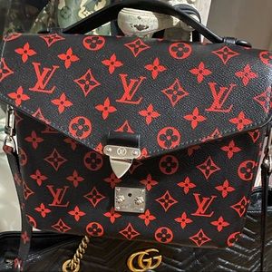 Bags I’m clearing out of my personal collection